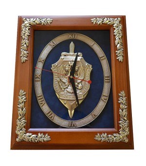 Часы в деревянной раме "Герб ФСБ", 29х34