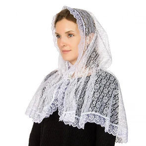 {{photo.Alt || photo.Description || 'Ниспадающий платок на голову для храма белый | Накидка-капюшон из ажурного гипюра, брошь в подарок'}}